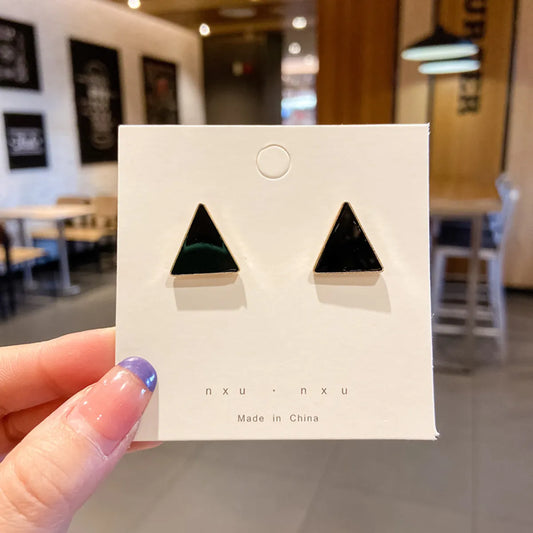 Solid Black Triangle | 1 Pair Elegant Simple Style Streetwear Earrings